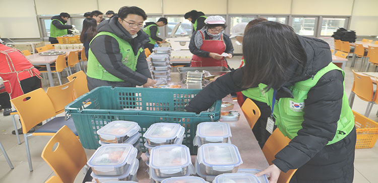 국내 빈곤노인 지원사업